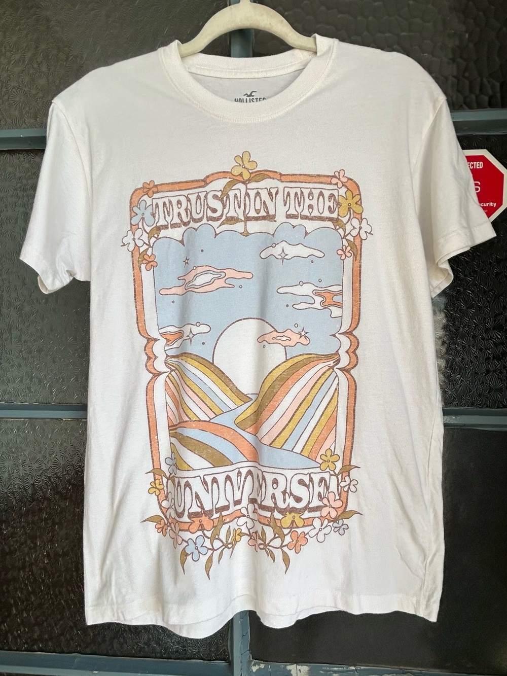 Hollister Trust in the Universe Oversized Graphic Tee Boho ’70s Cream XS